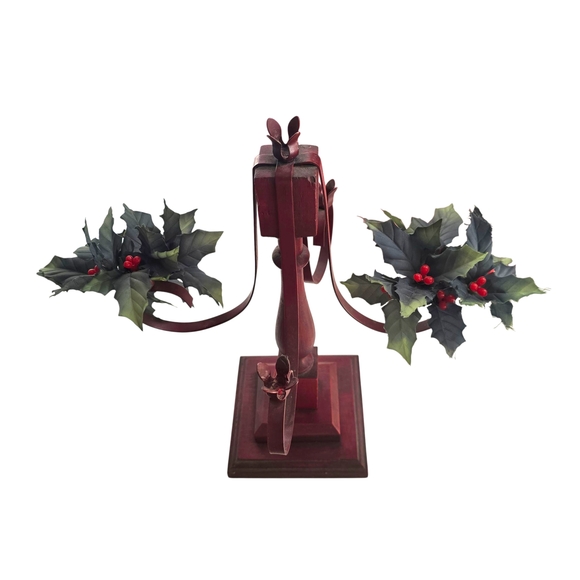 Vintage Wooden Christmas Candle Holder Centerpiece with Holly & Berries - Picture 3 of 8